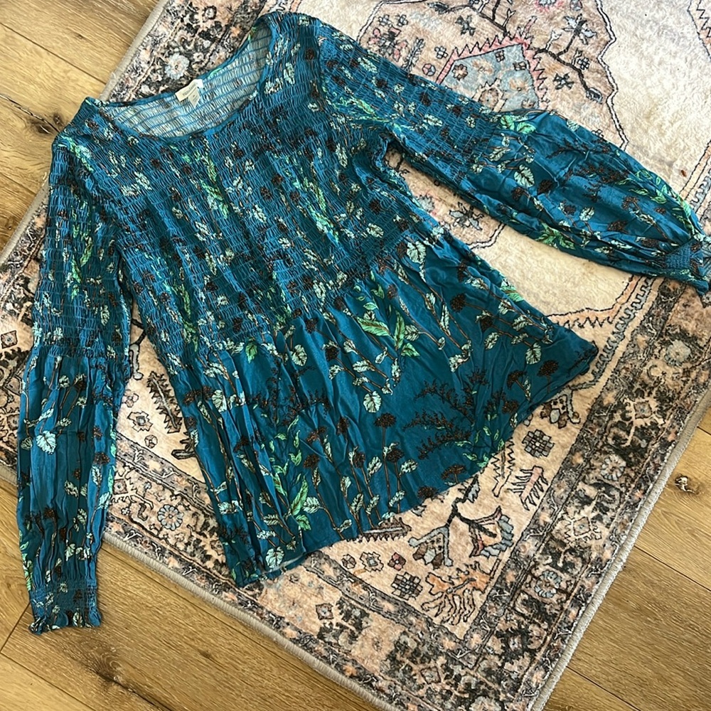 SUNDANCE Smocked Blue and Green floral botanical print long sleeve top M